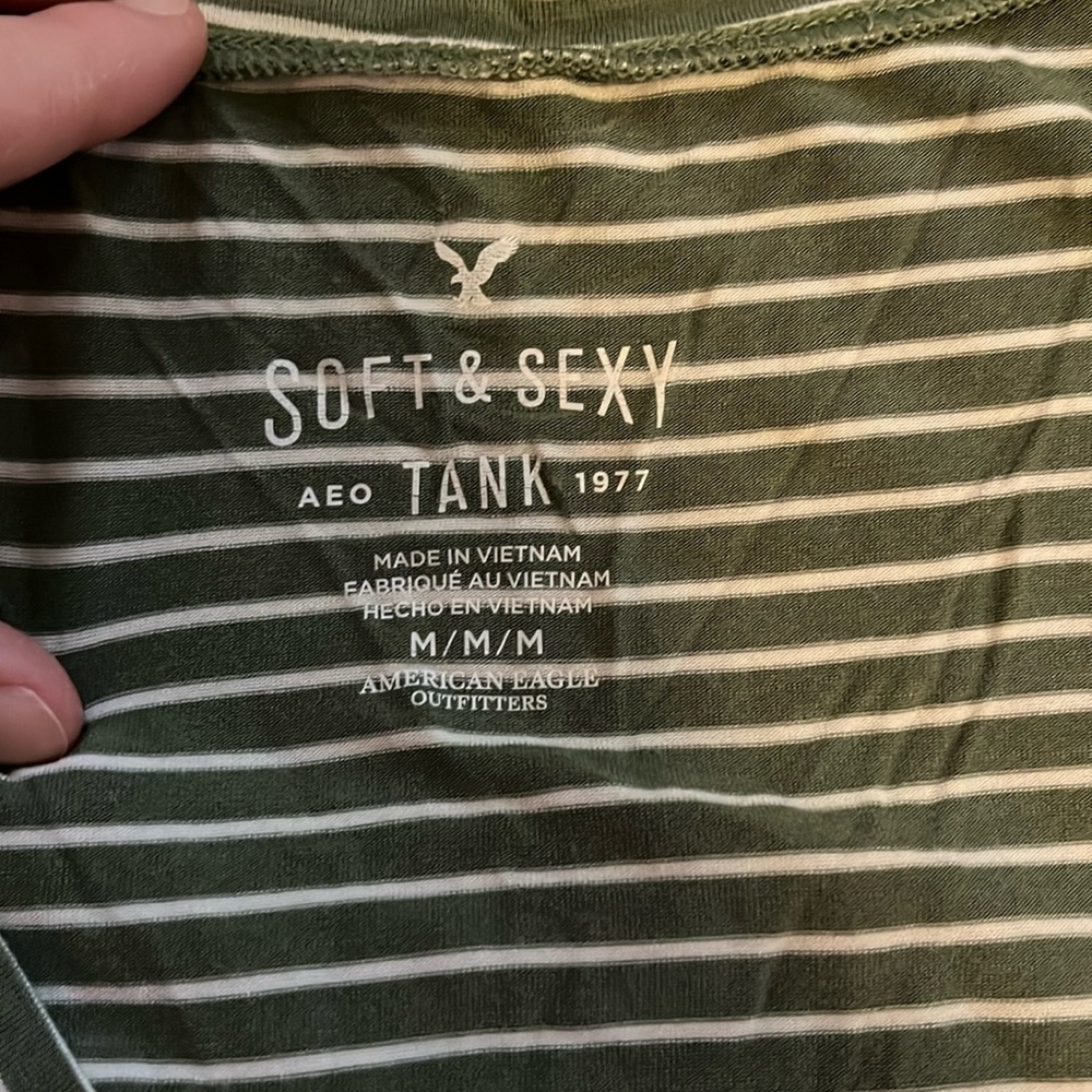 American Eagle Outfitters AE AEO Soft and & Sexy Tank - Picture 4 of 4